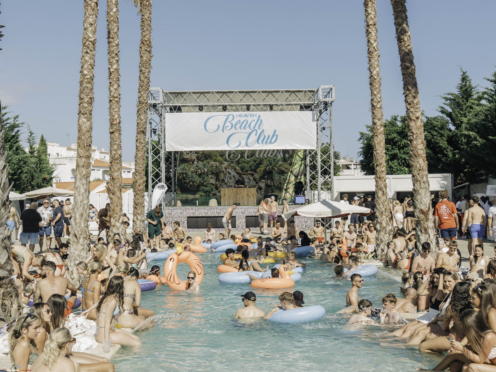 heaven beach club pool party albufeira