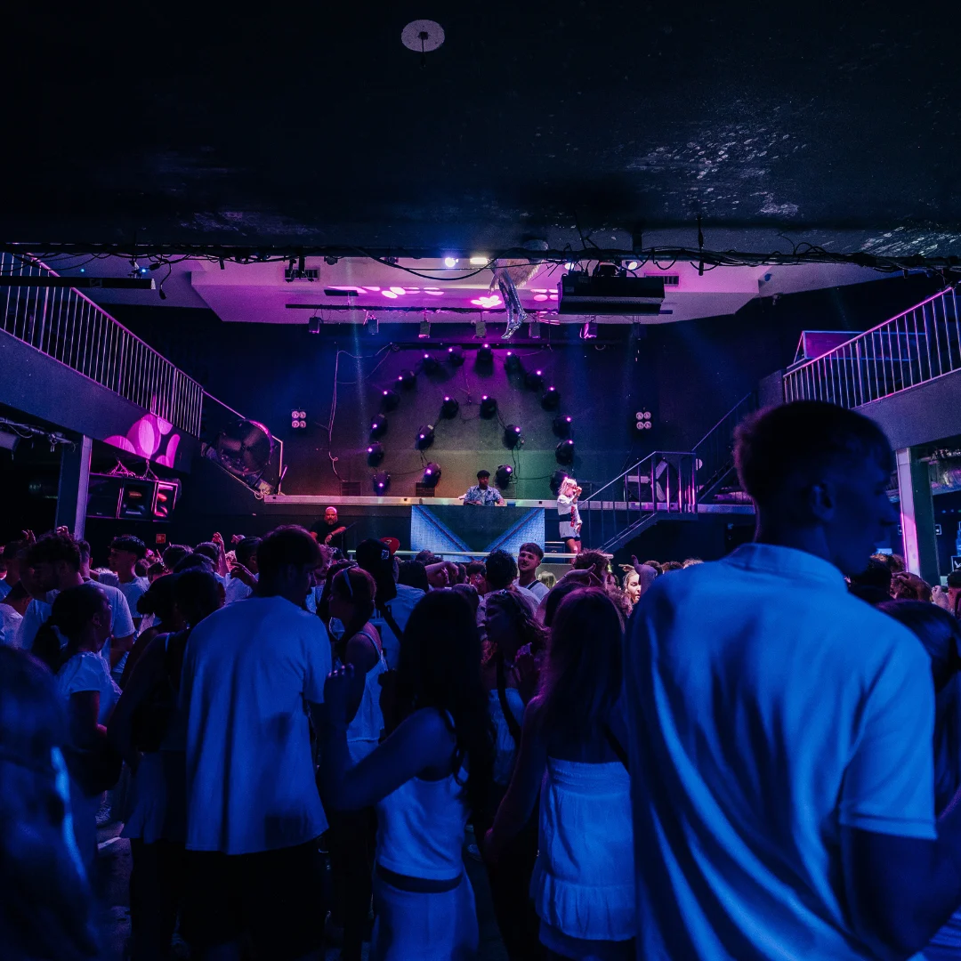 ALBUFEIRA - BAR CRAWL